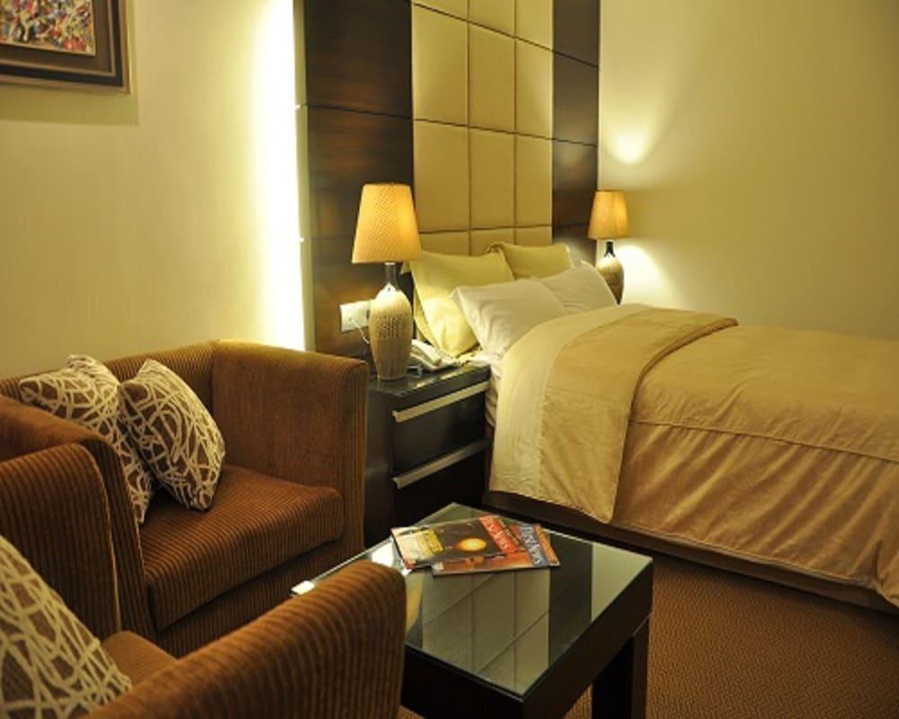 Hotel Agrabad Читагонг Екстериор снимка