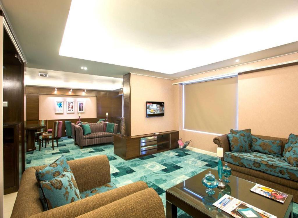 Hotel Agrabad Читагонг Екстериор снимка
