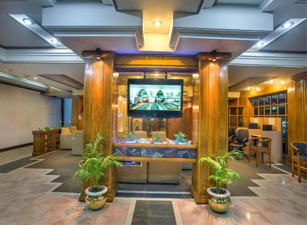 Hotel Agrabad Читагонг Екстериор снимка