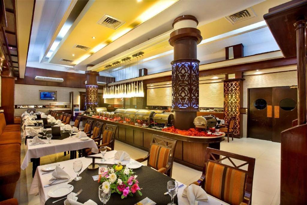 Hotel Agrabad Читагонг Екстериор снимка