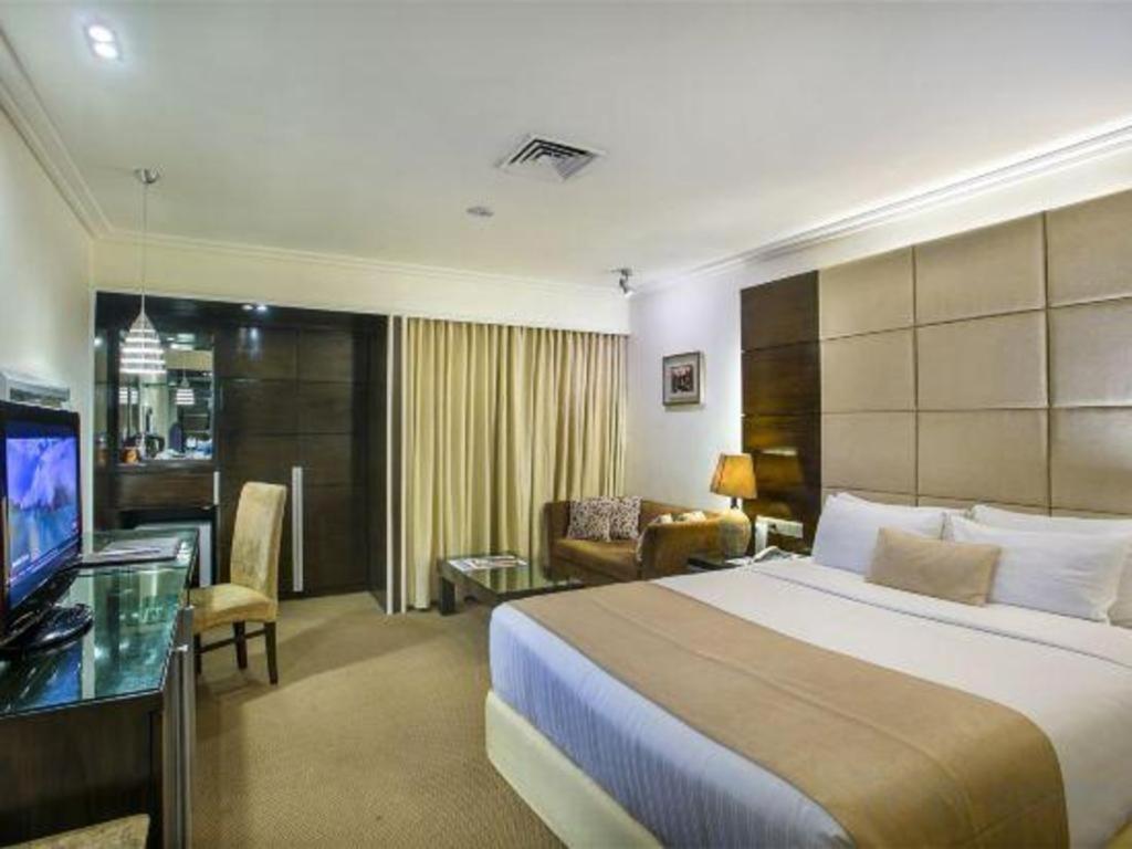 Hotel Agrabad Читагонг Екстериор снимка