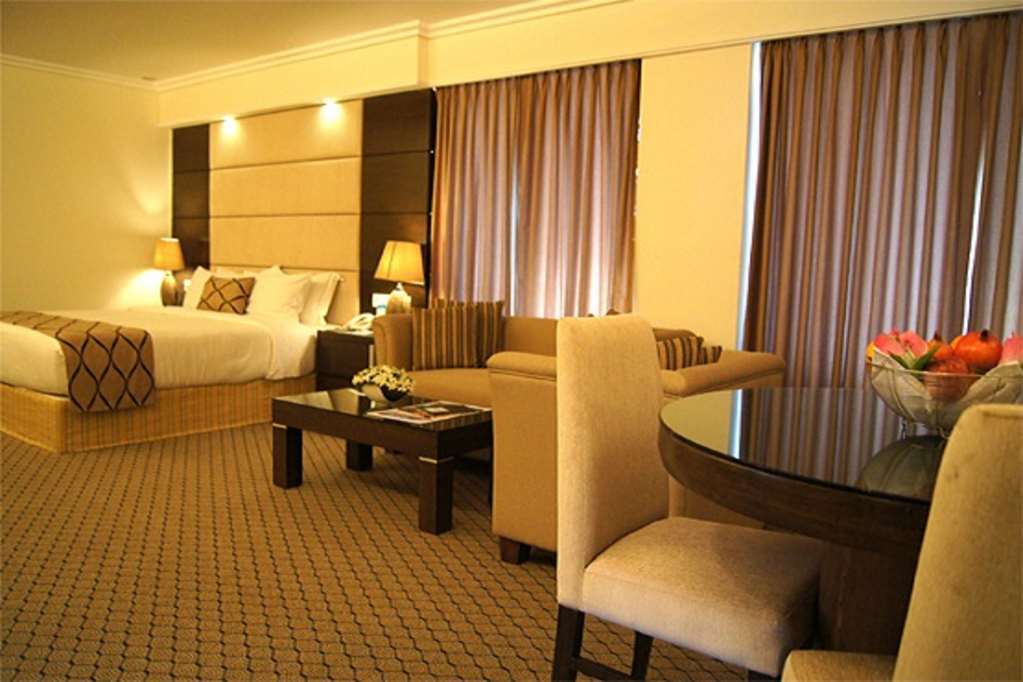 Hotel Agrabad Читагонг Стая снимка