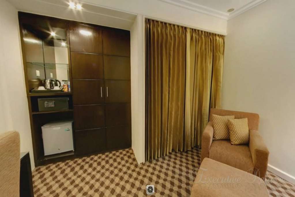 Hotel Agrabad Читагонг Стая снимка